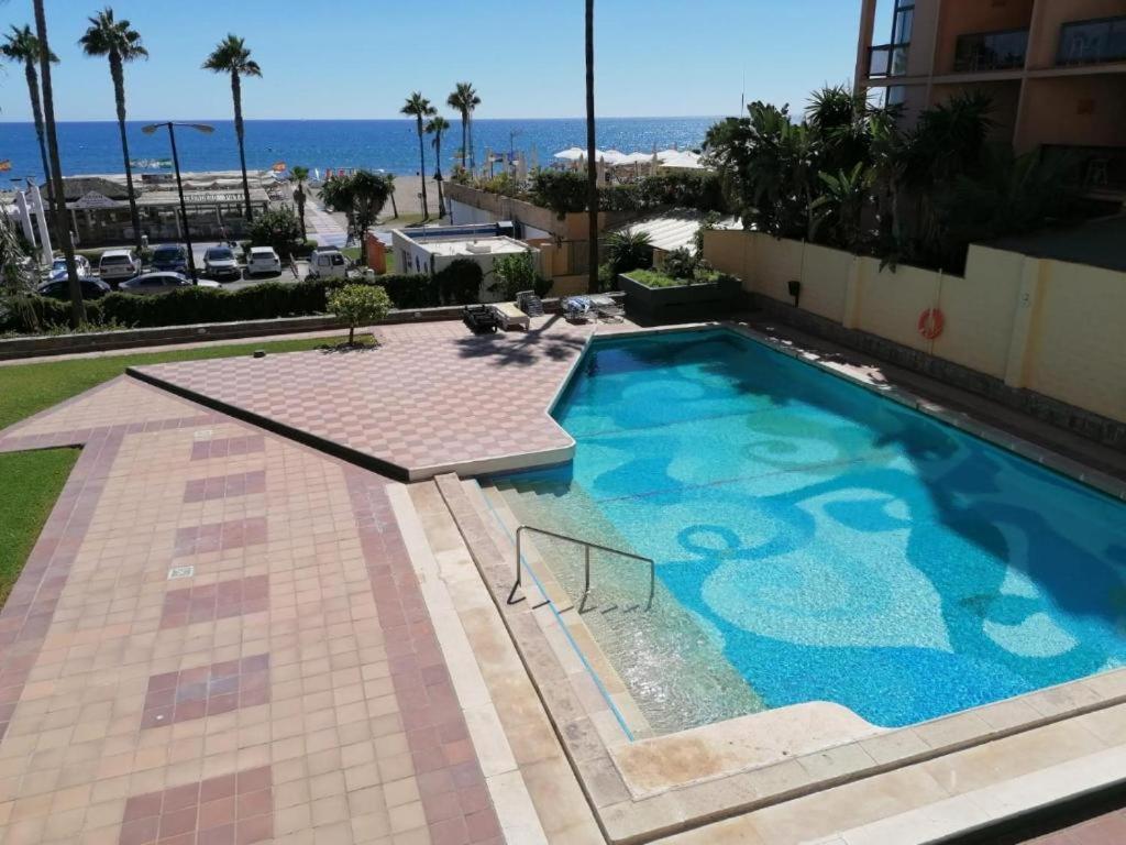 Esplendido Apartamento, Carihuela Edificio El Remo, Primera Linea Torremolinos Buitenkant foto