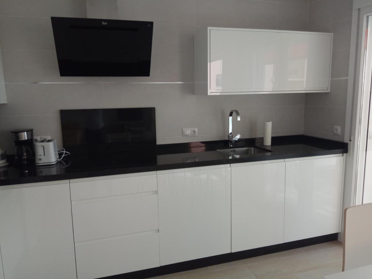Esplendido Apartamento, Carihuela Edificio El Remo, Primera Linea Torremolinos Buitenkant foto