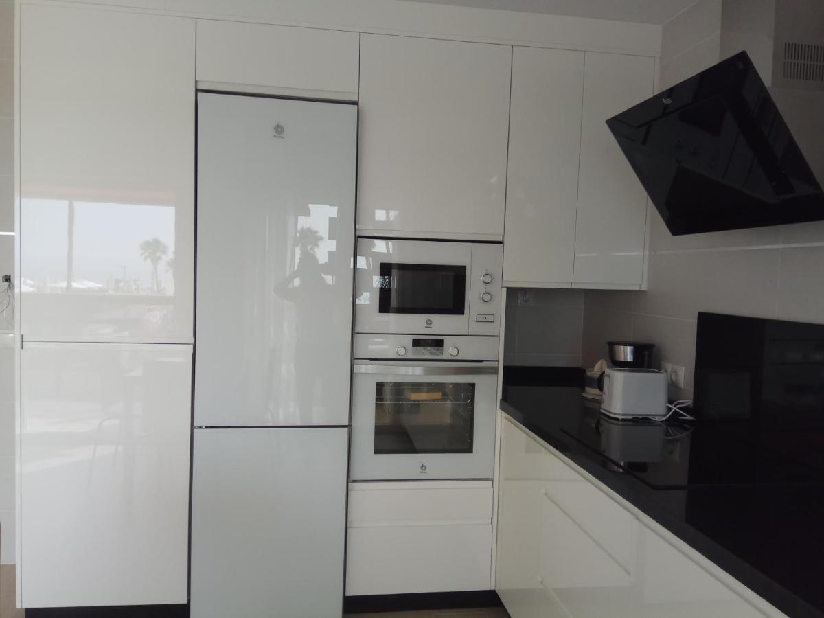 Esplendido Apartamento, Carihuela Edificio El Remo, Primera Linea Torremolinos Buitenkant foto