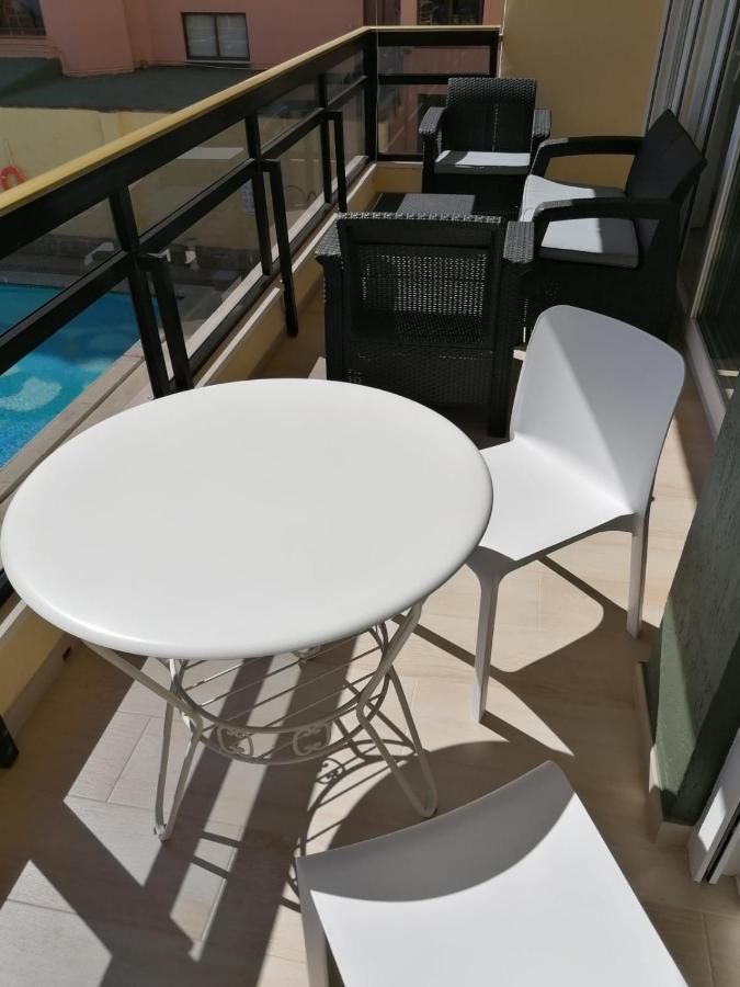 Esplendido Apartamento, Carihuela Edificio El Remo, Primera Linea Torremolinos Buitenkant foto
